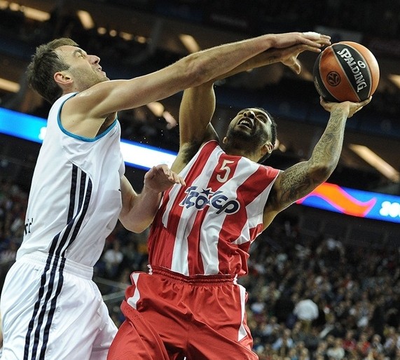 巴萨近10次面对马竞7胜1平2负占优，22-24年取得5连胜（巴萨近10战马竞7胜1平2负占优，2022-2024年豪取五连胜）