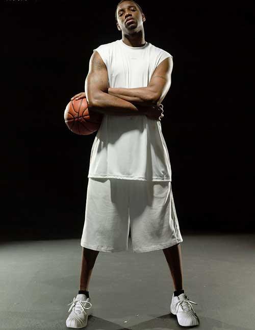 阿莫林：德利赫特需找回在贾府初期那种自信，控球还能提升（阿莫林：德利赫特需重拾阿贾克斯初期的自信，出球与控球仍有提升空间）