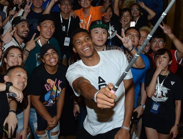 今夜能否晋级？拜仁过去21场德国杯客场对德甲球队仅一次失利（晋级在望？拜仁德国杯近21次客战德甲仅负一场）