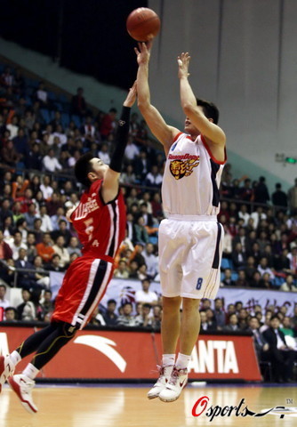 日职联前瞻：新潟天鹅提前降级，柏太阳神仍在为争冠努力（J联赛前瞻：新潟天鹅提前降级，柏太阳神继续冲冠）